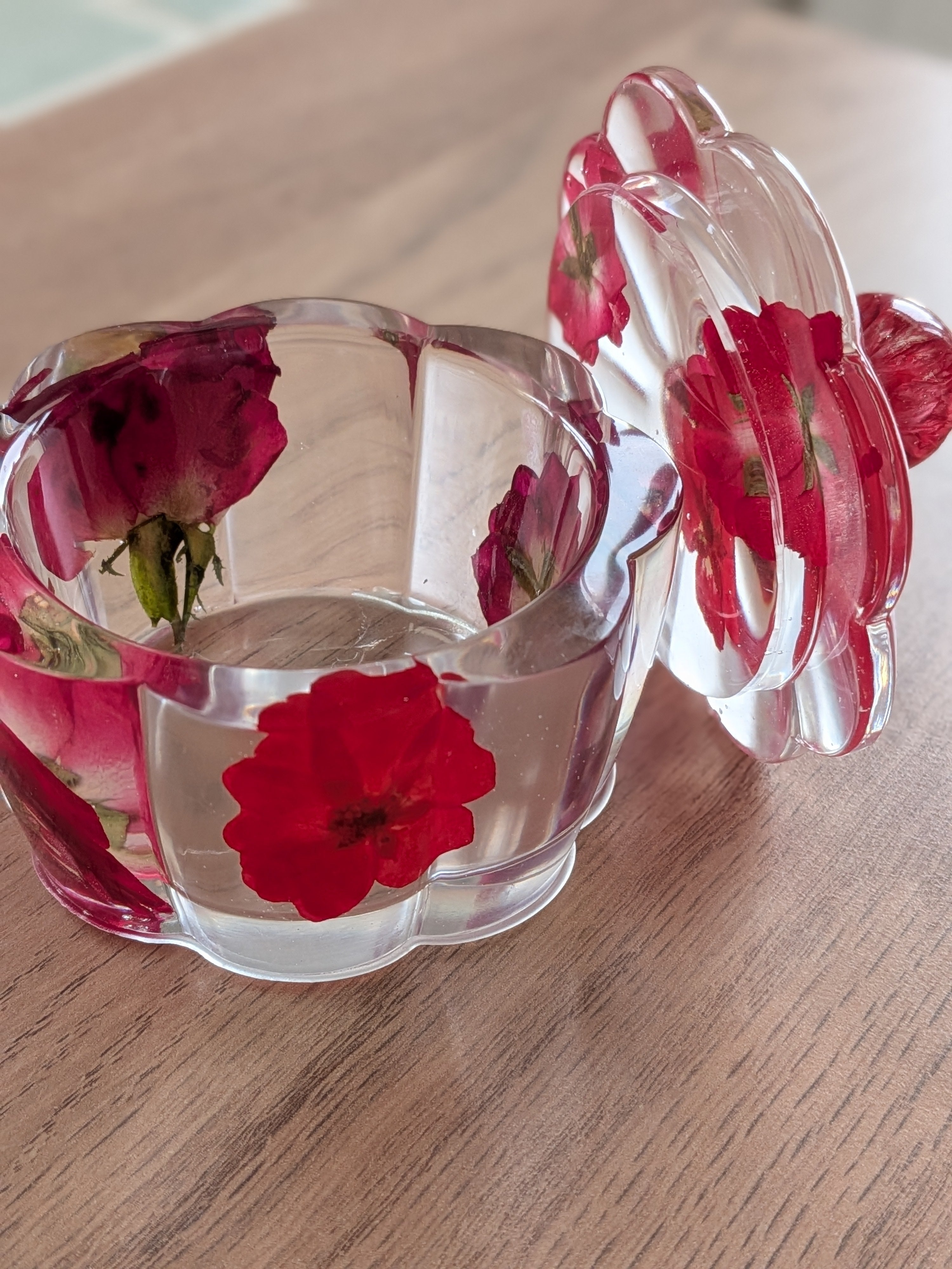 Boîte à bijoux  — Boutons de Rose Rouge (Grand format)