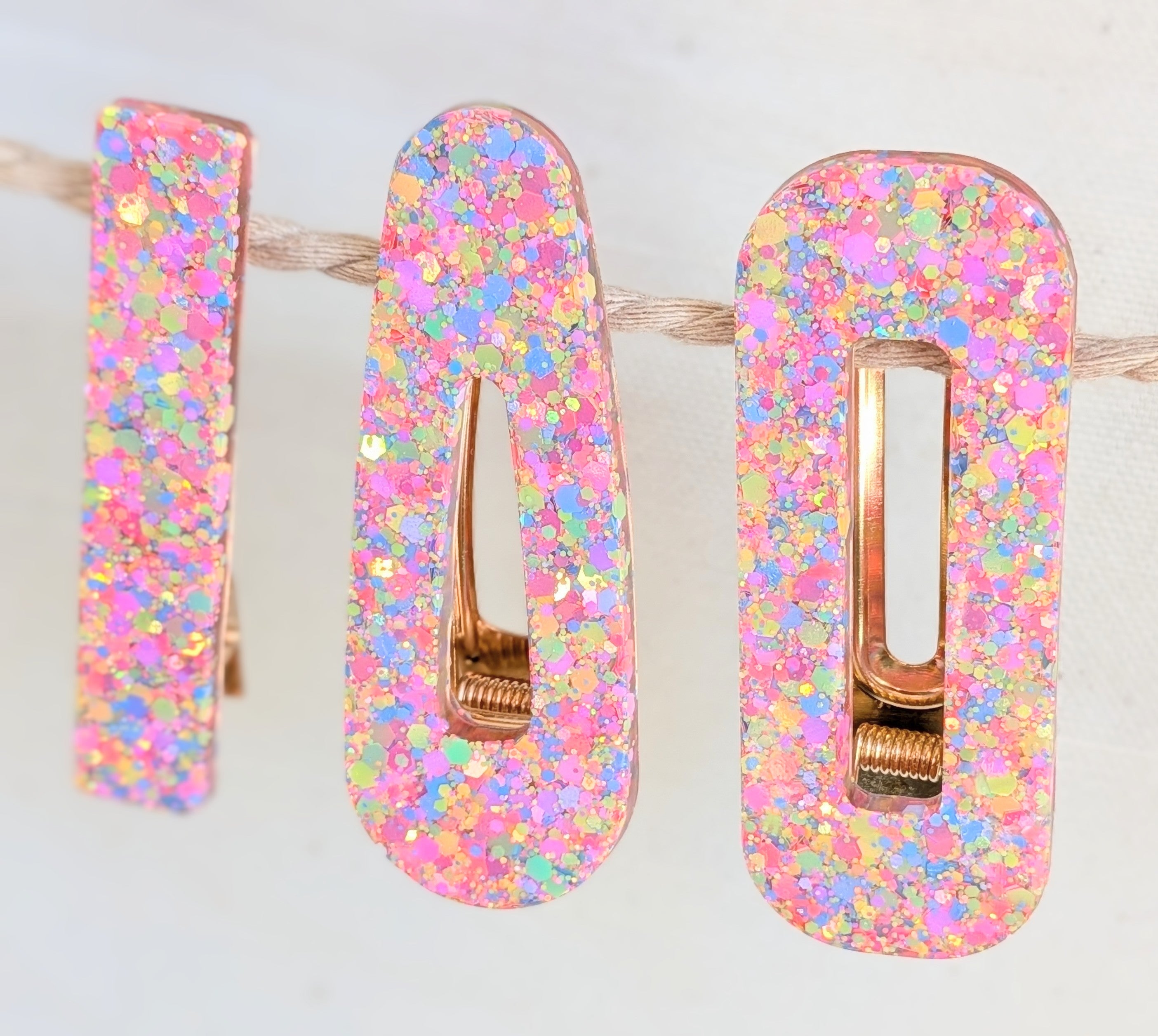 Lot de 3 barrettes résine – Coloris Carnaval Soleil