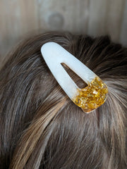 Barrette goutte résine – Coloris Ivoire & Or