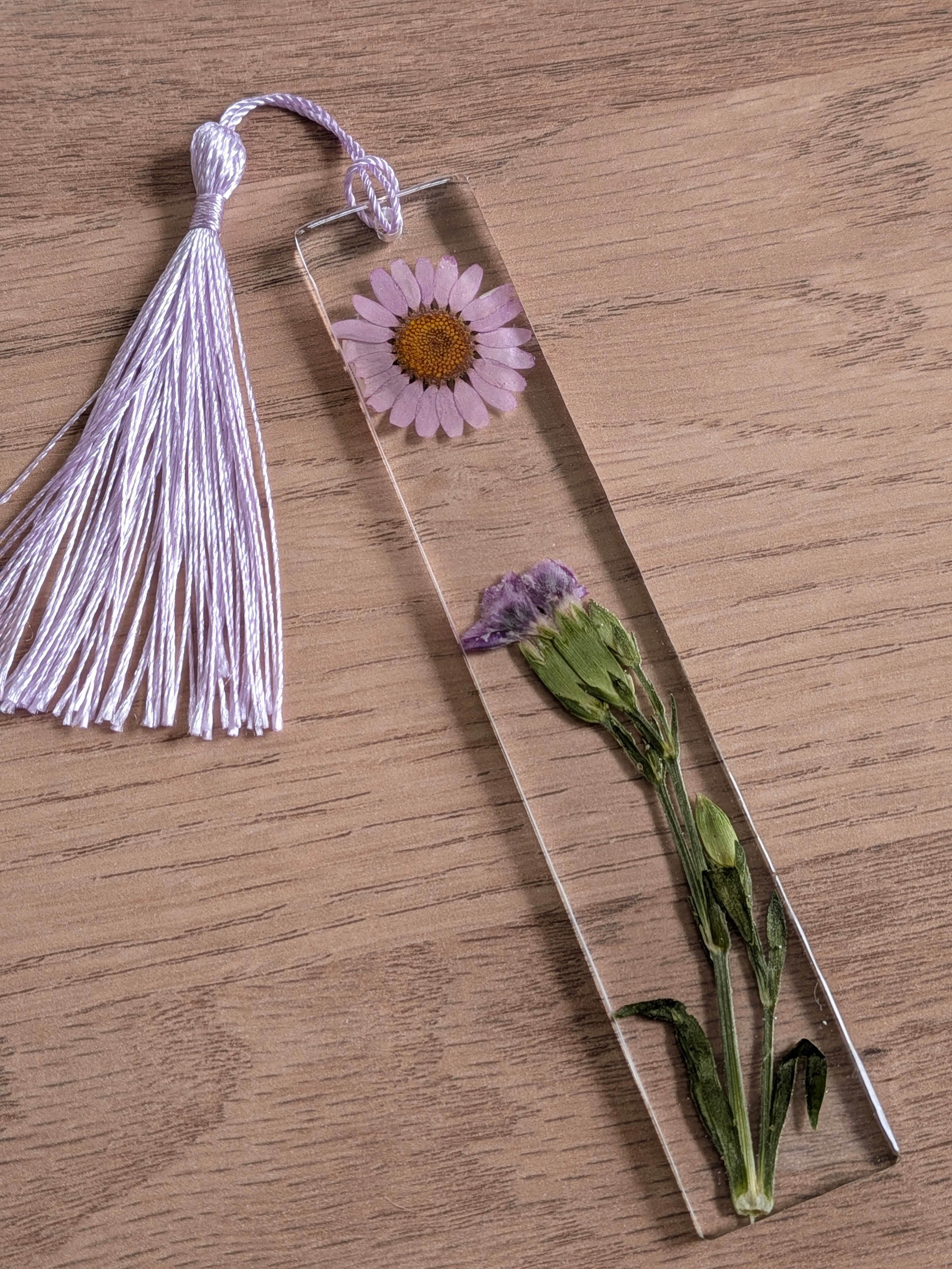 Marque-page résine époxy — Bouquet Mauve 🪻
