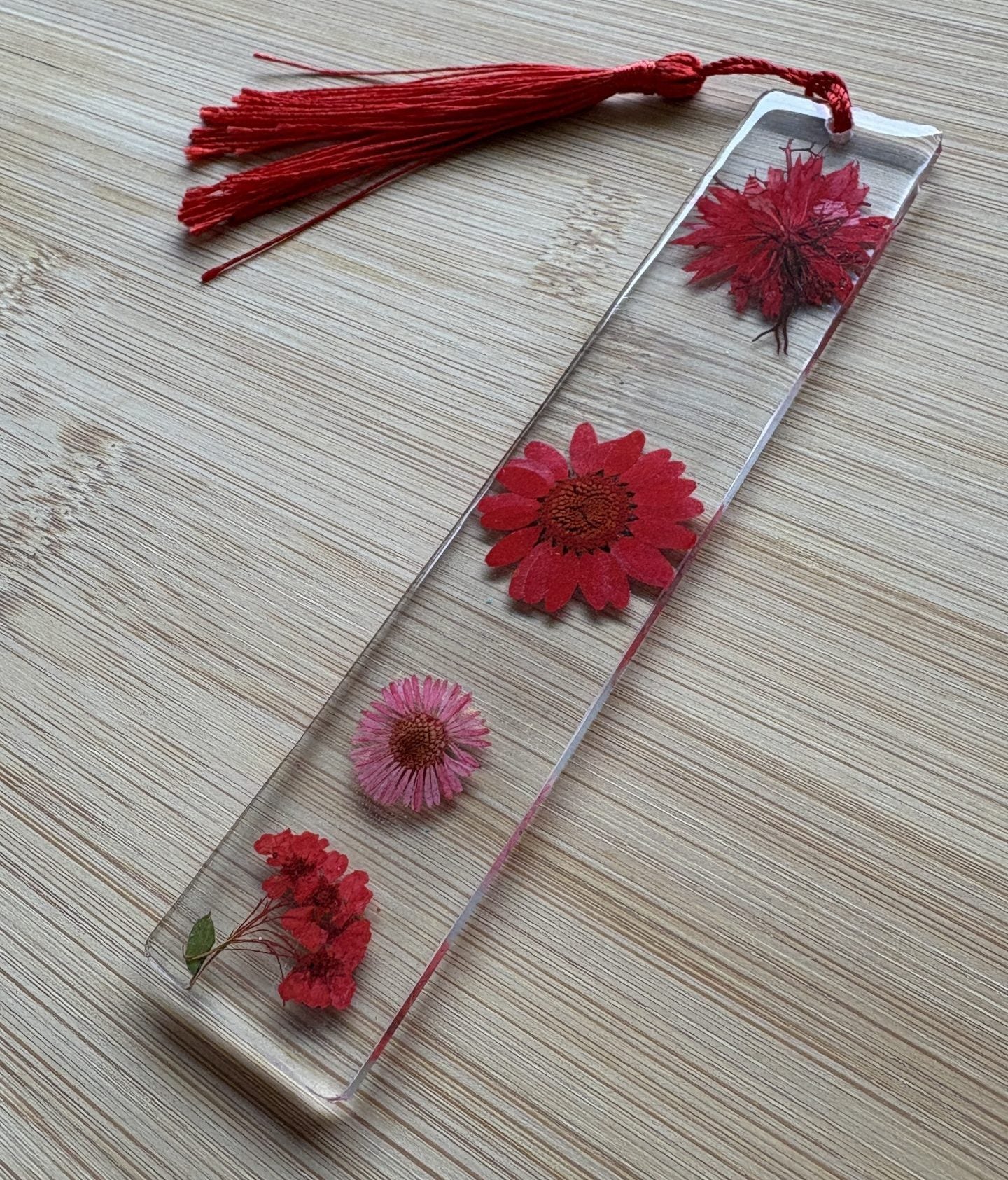 Marque-page en résine époxy — Bouquet Rouge Passion