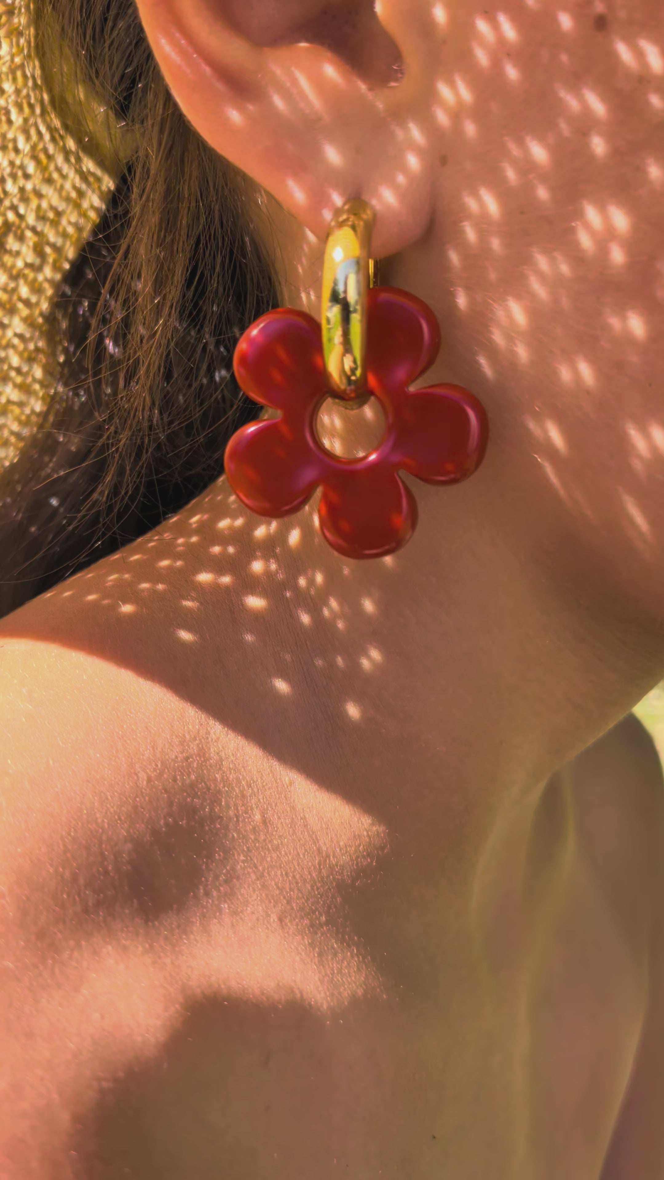 Charger la vidéo : Laurka – Rouge Féria