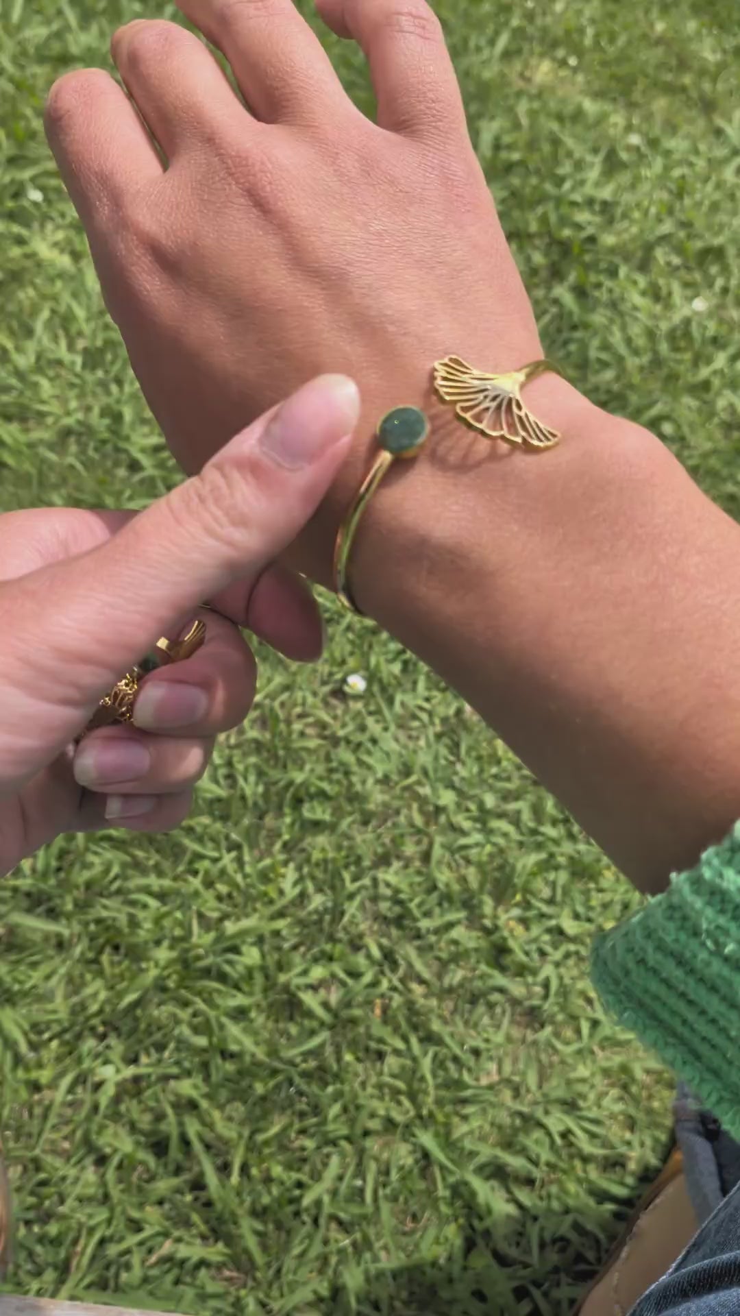Charger la vidéo : Bracelet Feuille Vert