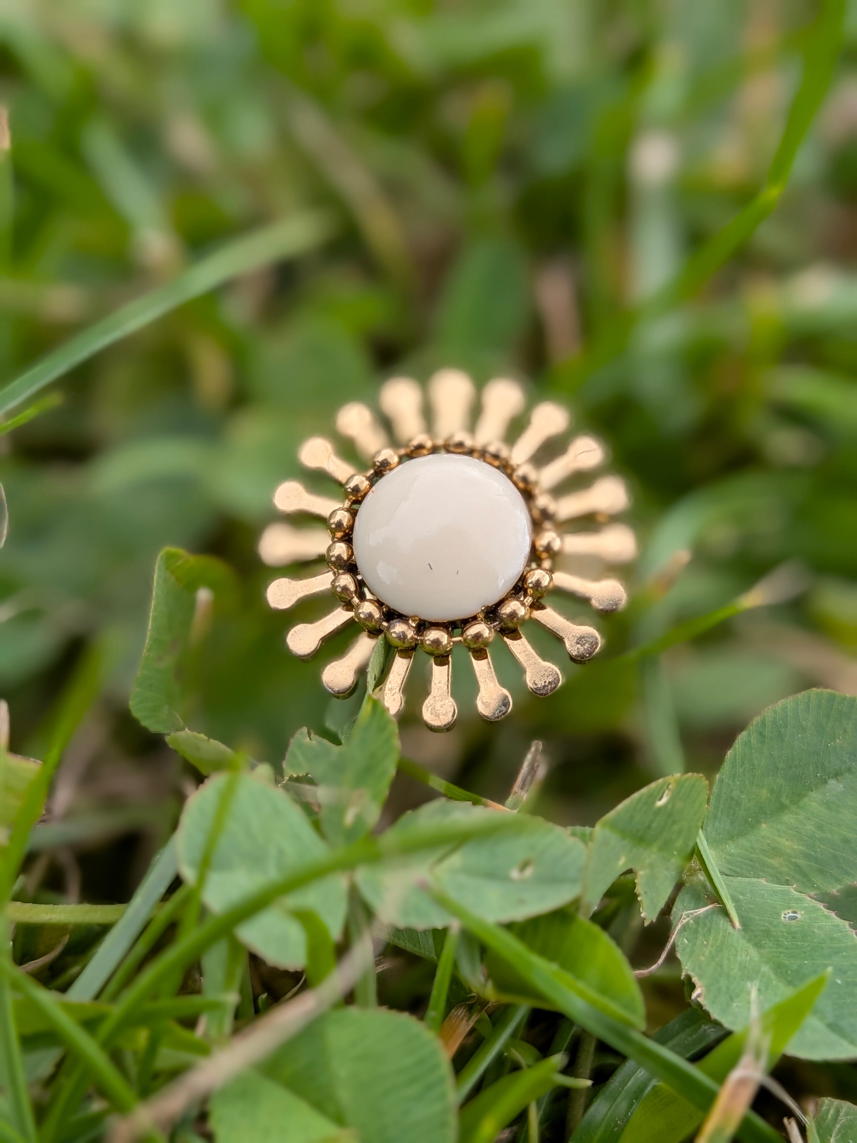 Bague Soleil Beige Dorée